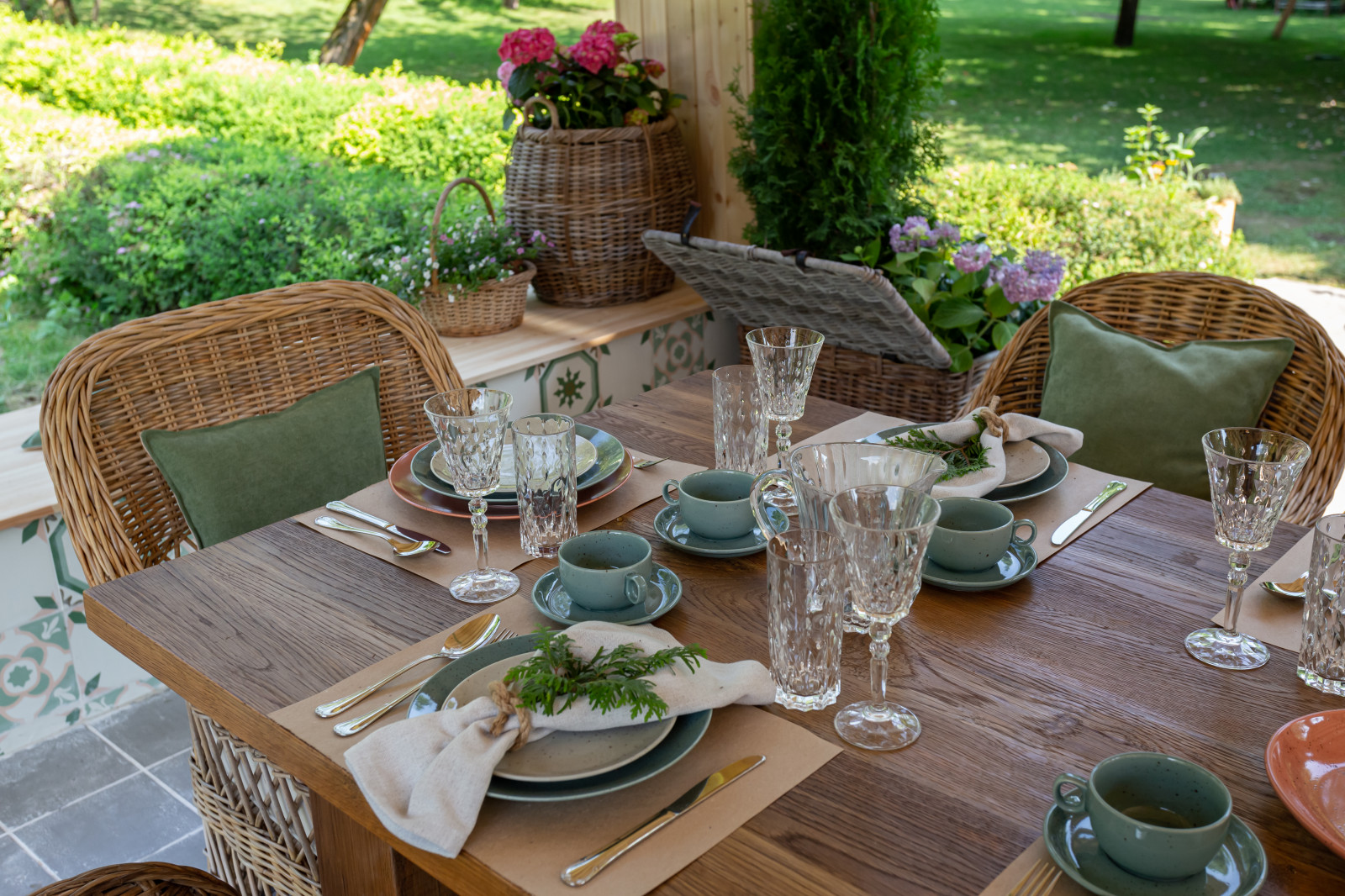 Обложка проекта: Беседка с летней кухней для Анастасии Вертинской и Степана Михалкова. "На дачу"