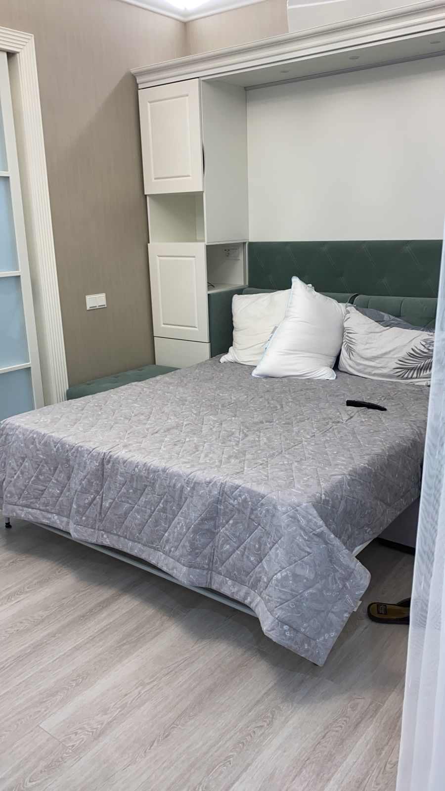 акцент на изумрудный