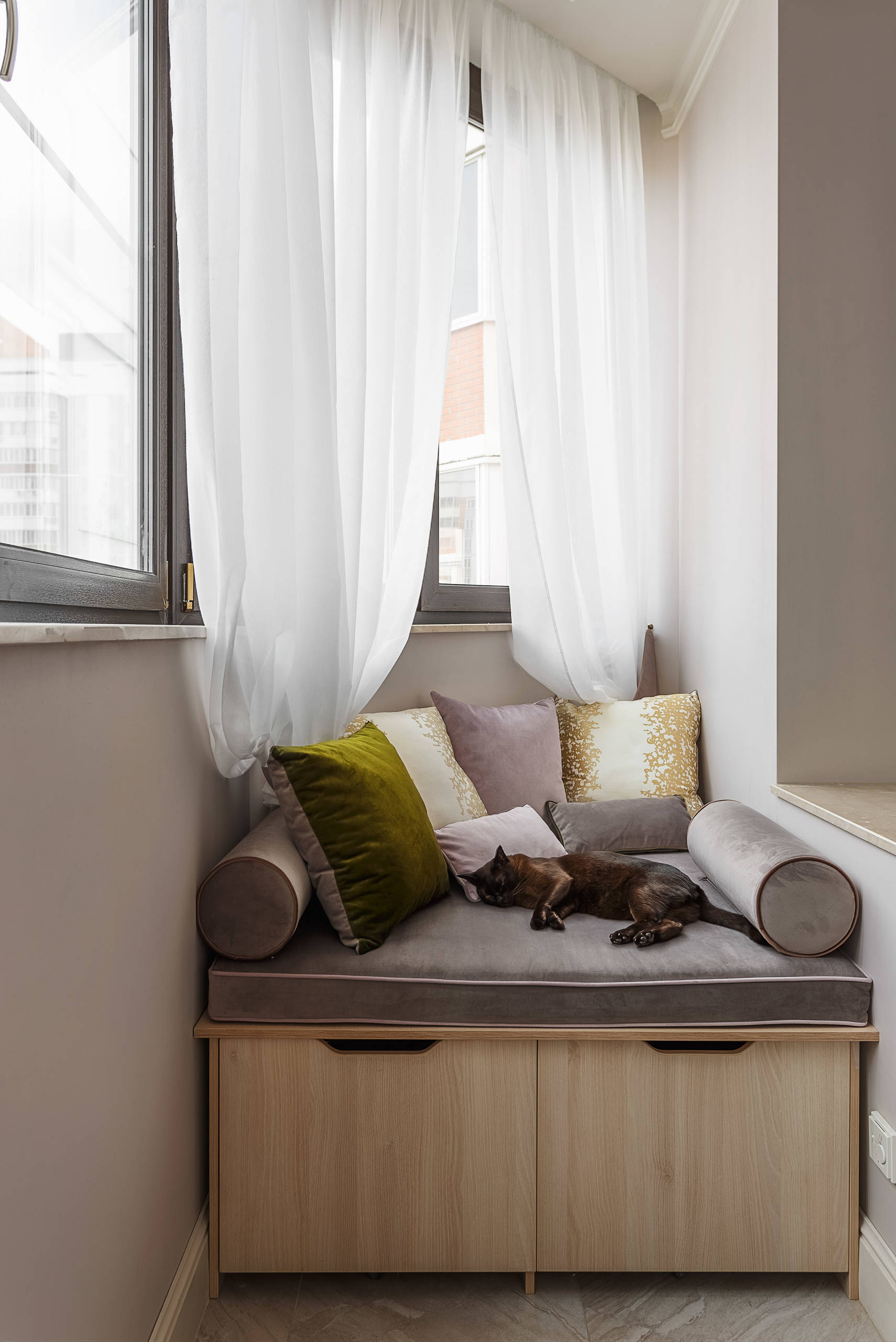 Houzz тур: Интерьер для двух принцесс и шоколадного кота