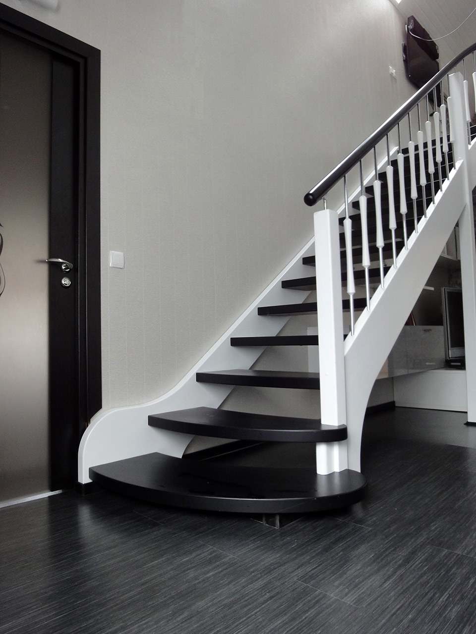 Обложка проекта: Лестницы на заказ в Пушкине