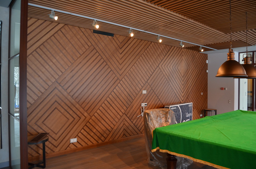 Стильная лестница со стеклянным ограждением (2018)