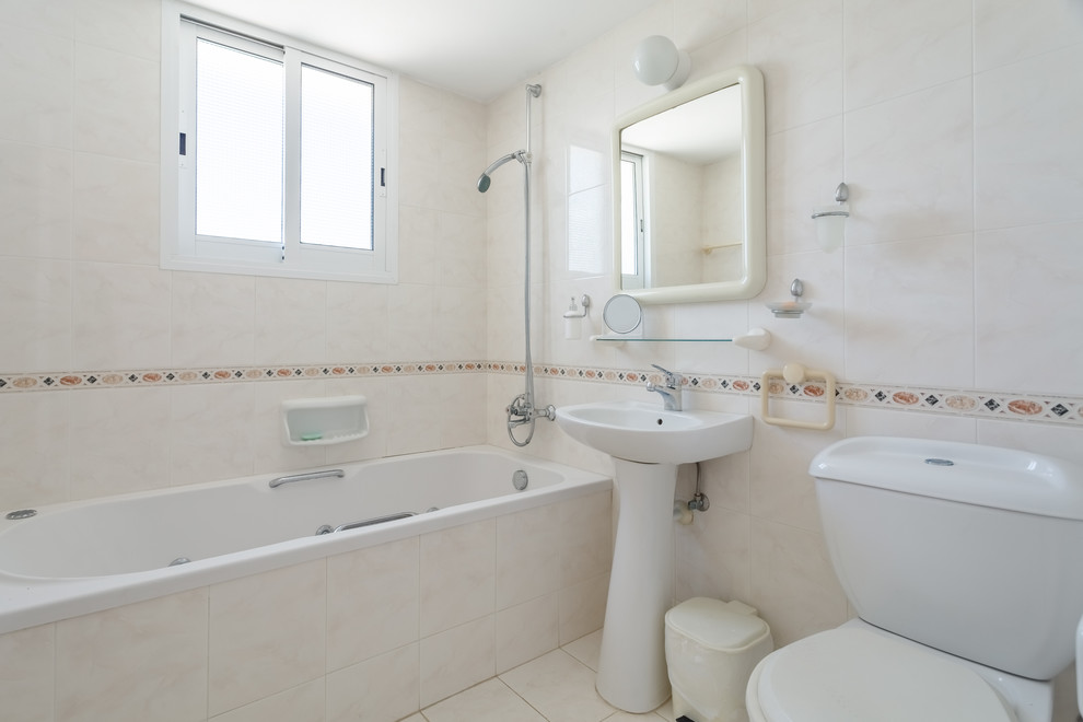 Вилла на берегу моря Кипр, Пафос