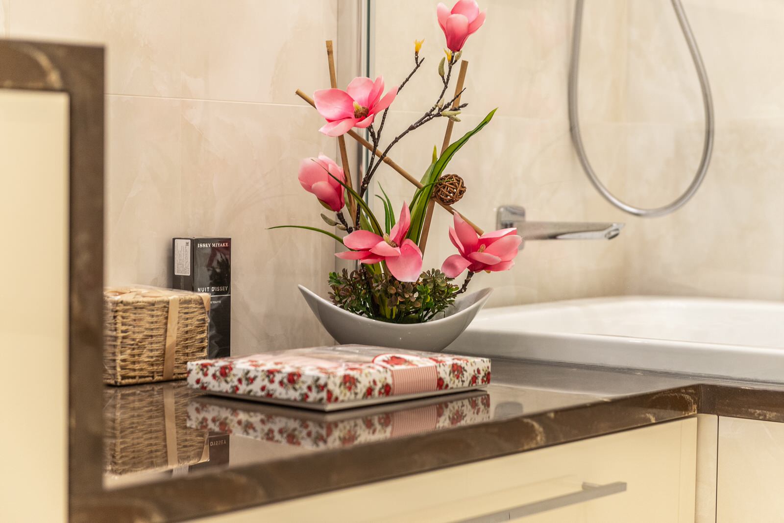 Дом с бассейном