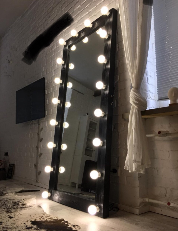 Обложка проекта: Зеркала