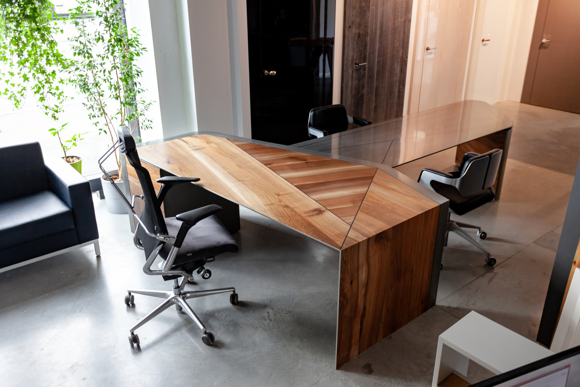 Столы дизайнерский