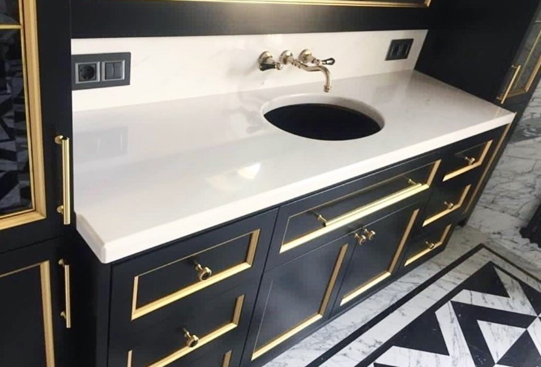 Столешницы, камины и декор из мрамора