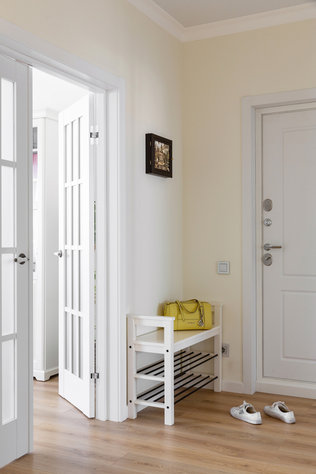 Квартира для родителей с натяжными потолками