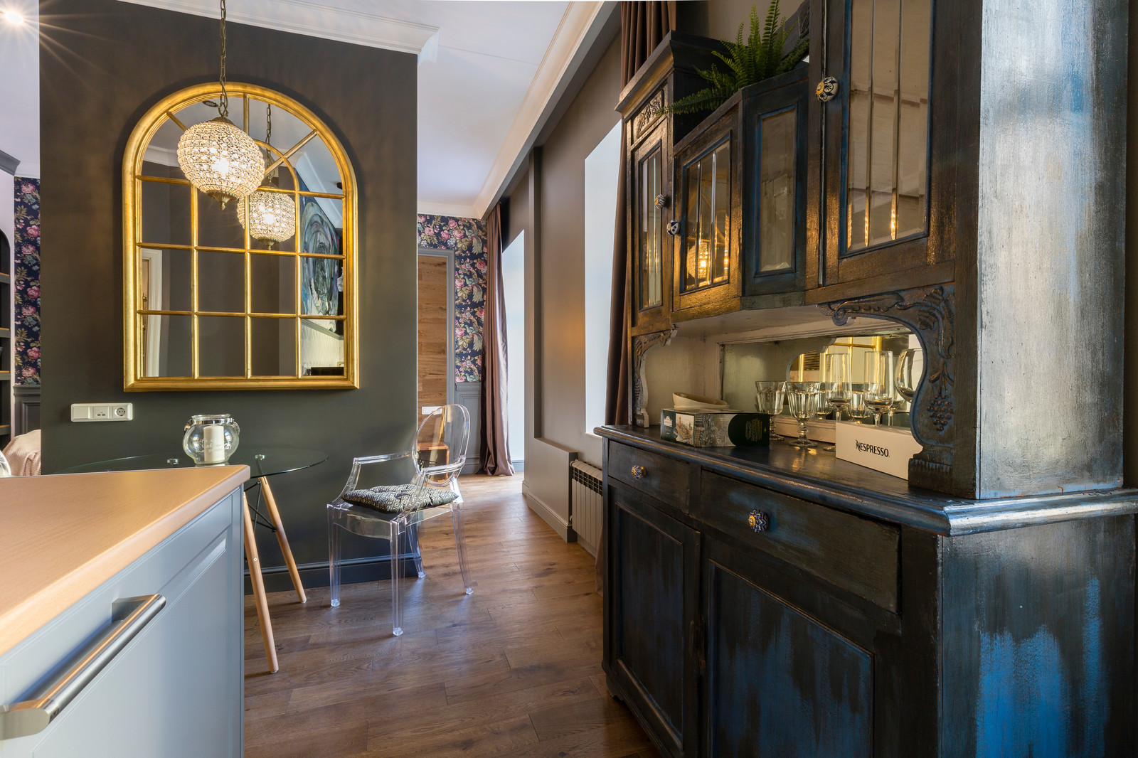 Art nouveau apartment