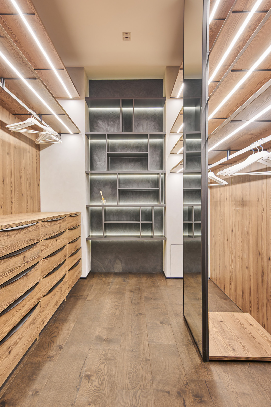 Смольный проспект