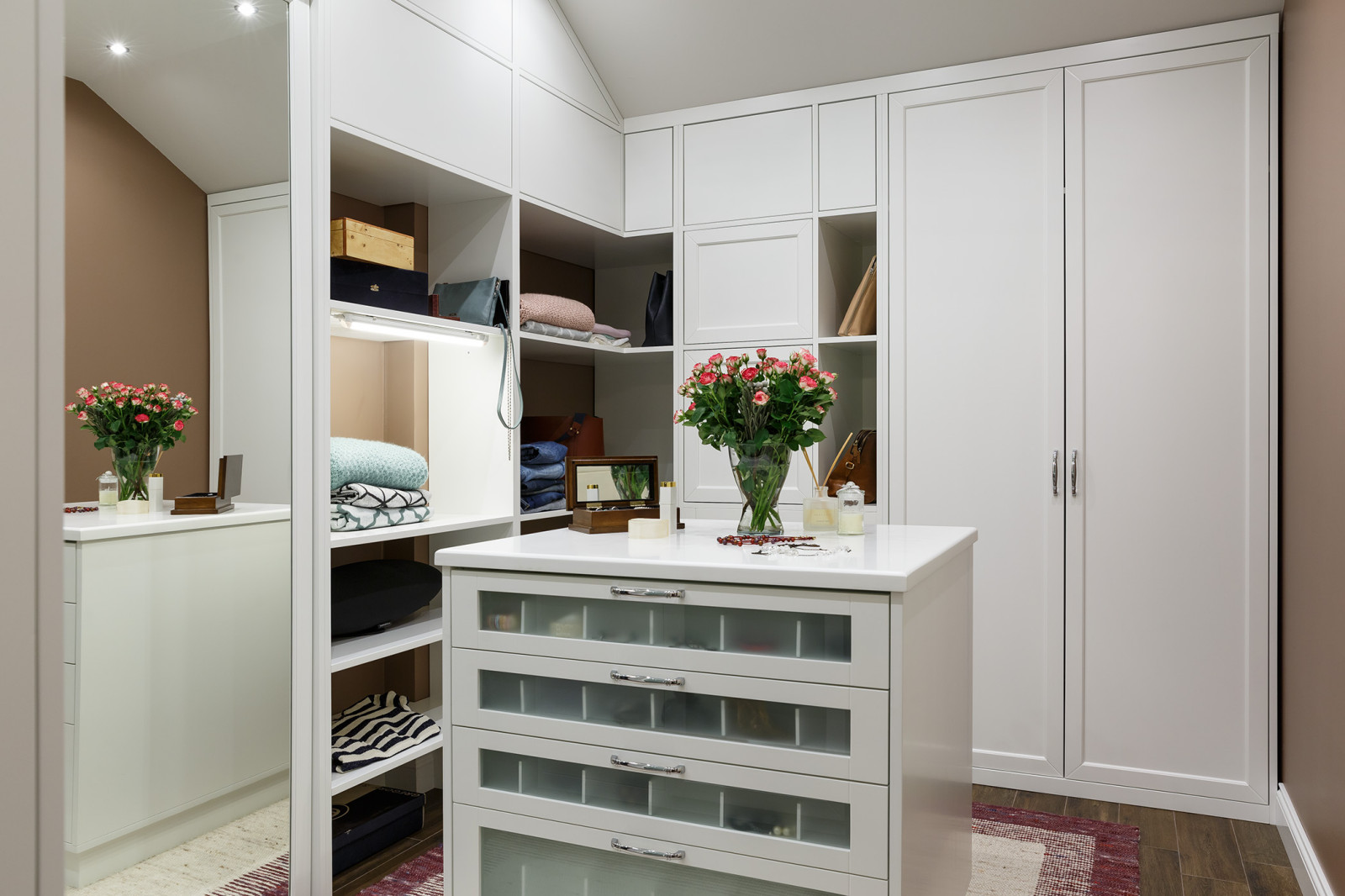 Дом с мастерской