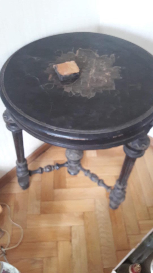 Обложка проекта: Реставрация чернолакового столика, 19 век