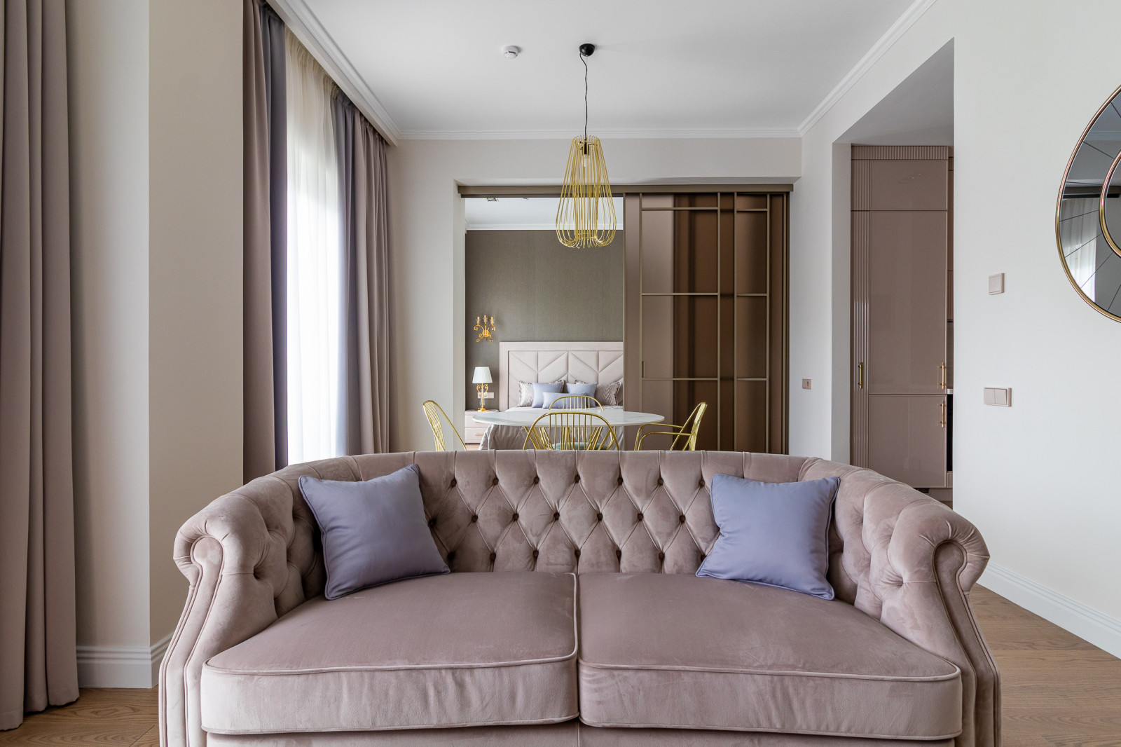 АК Grand Royal Residences