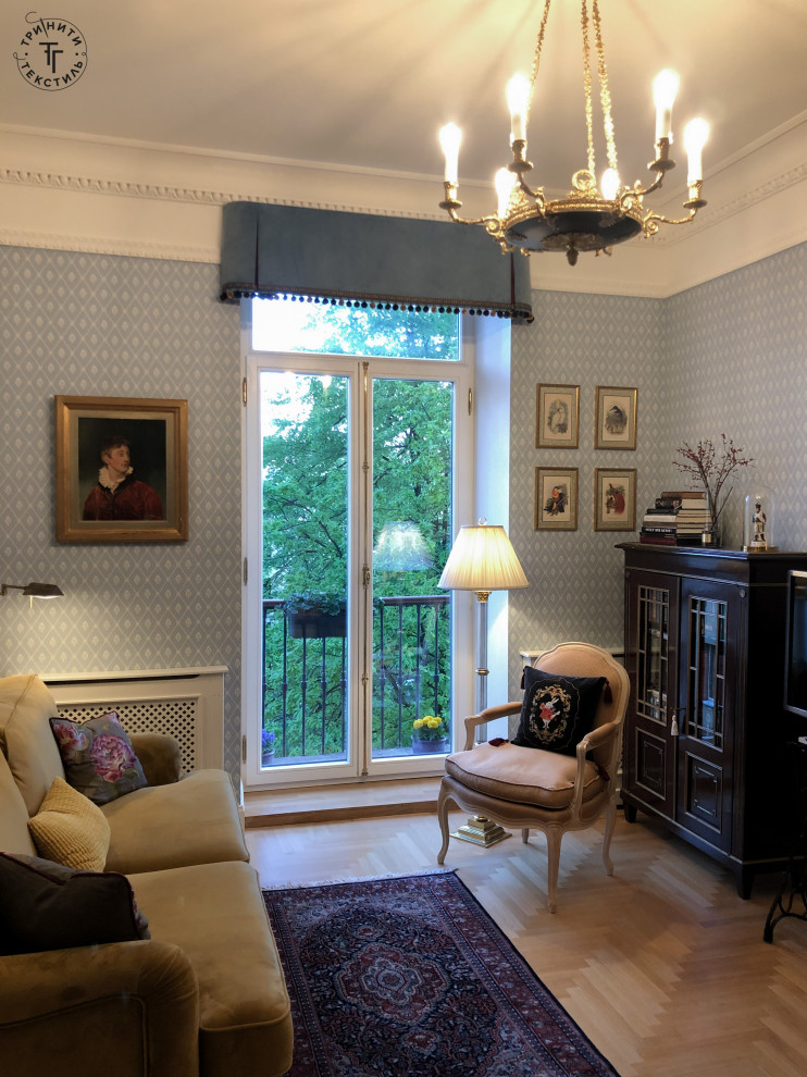 Обложка проекта: Ламбрекен для гостиной в классическом стиле