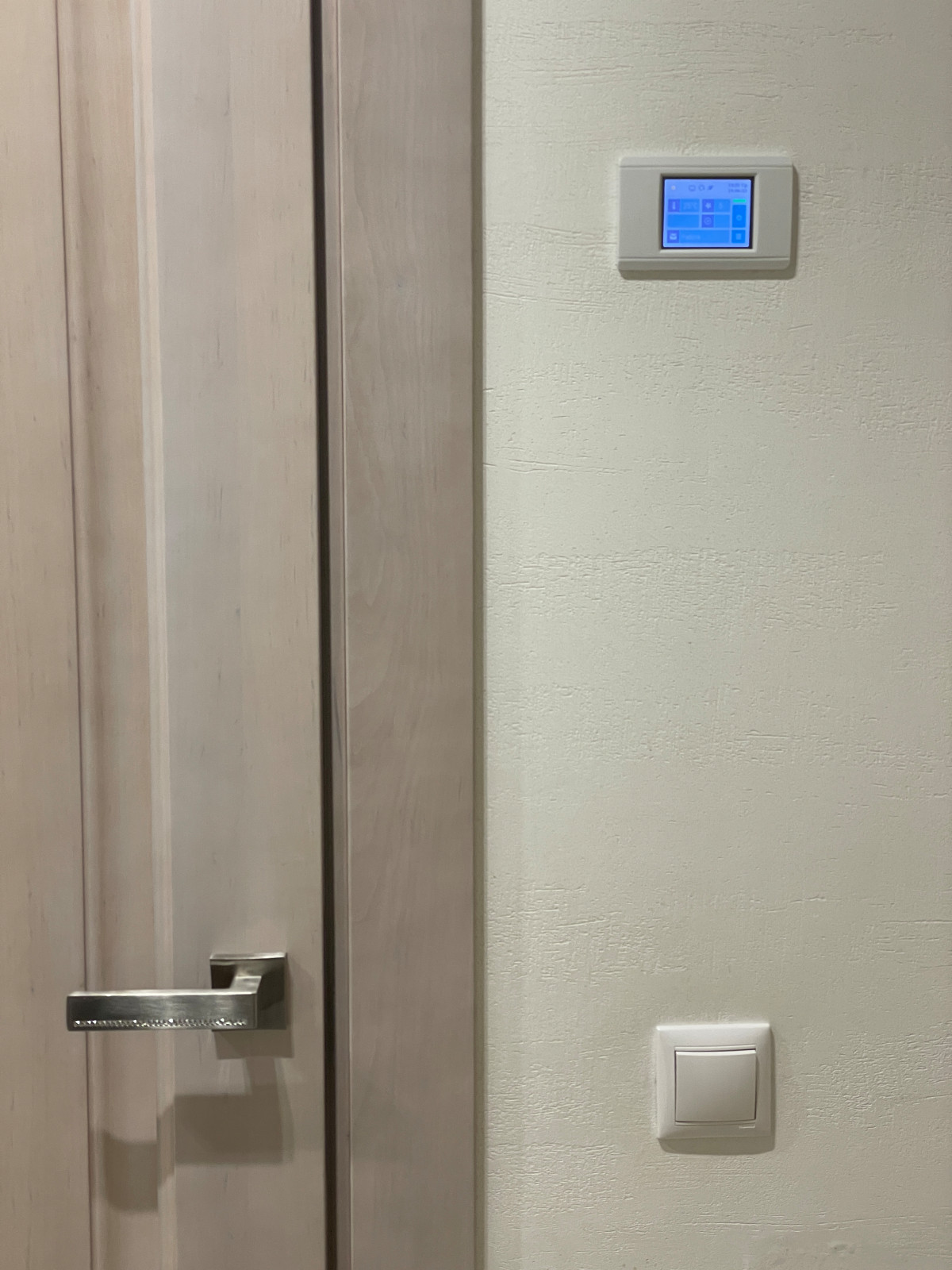 Настенный элемент управления | Умный дом