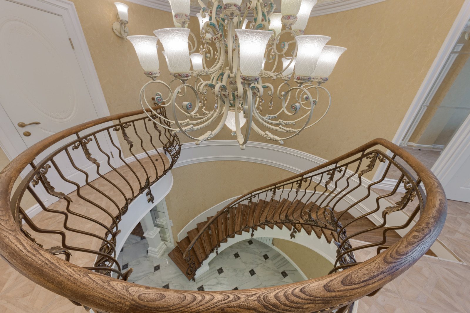 РУССКАЯ УСАДЬБА