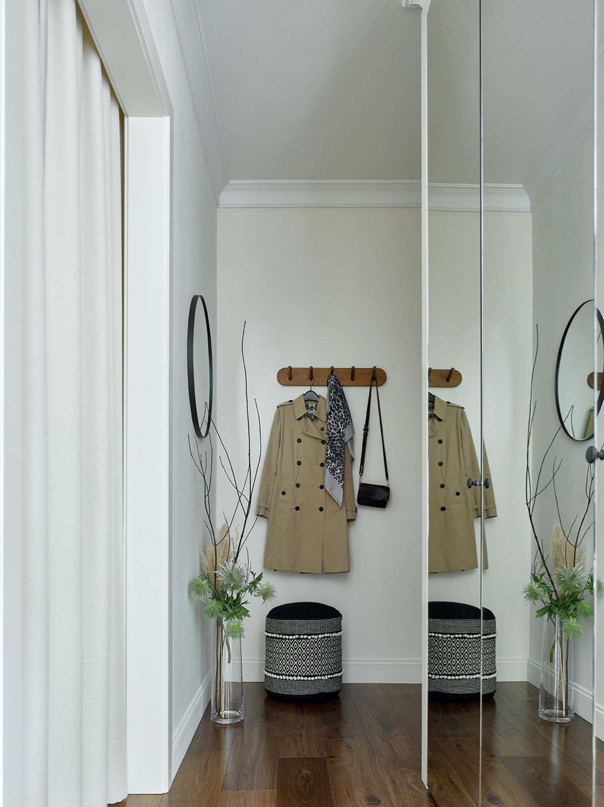 Houzz тур: Маленькая квартира цвета бумаги