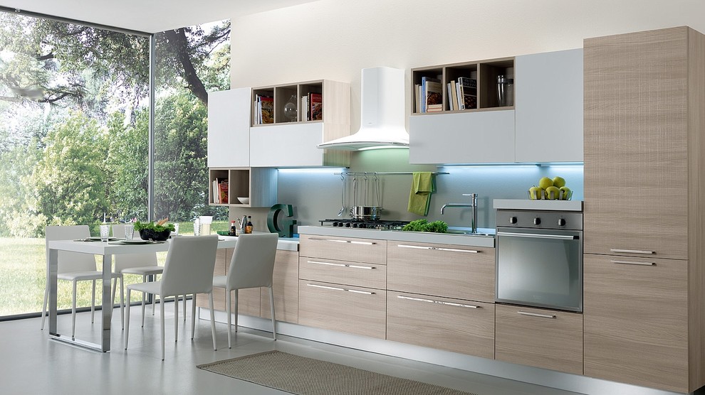 Кухня S75, модель Irma, отделка матовый белый пластик/коричневый вяз "tranche".