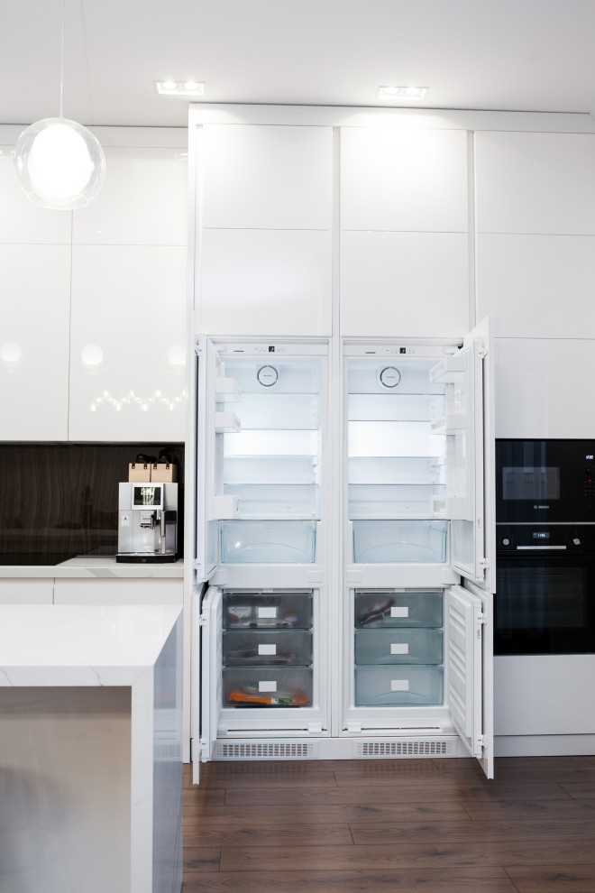 Светлая кухня в современном стиле