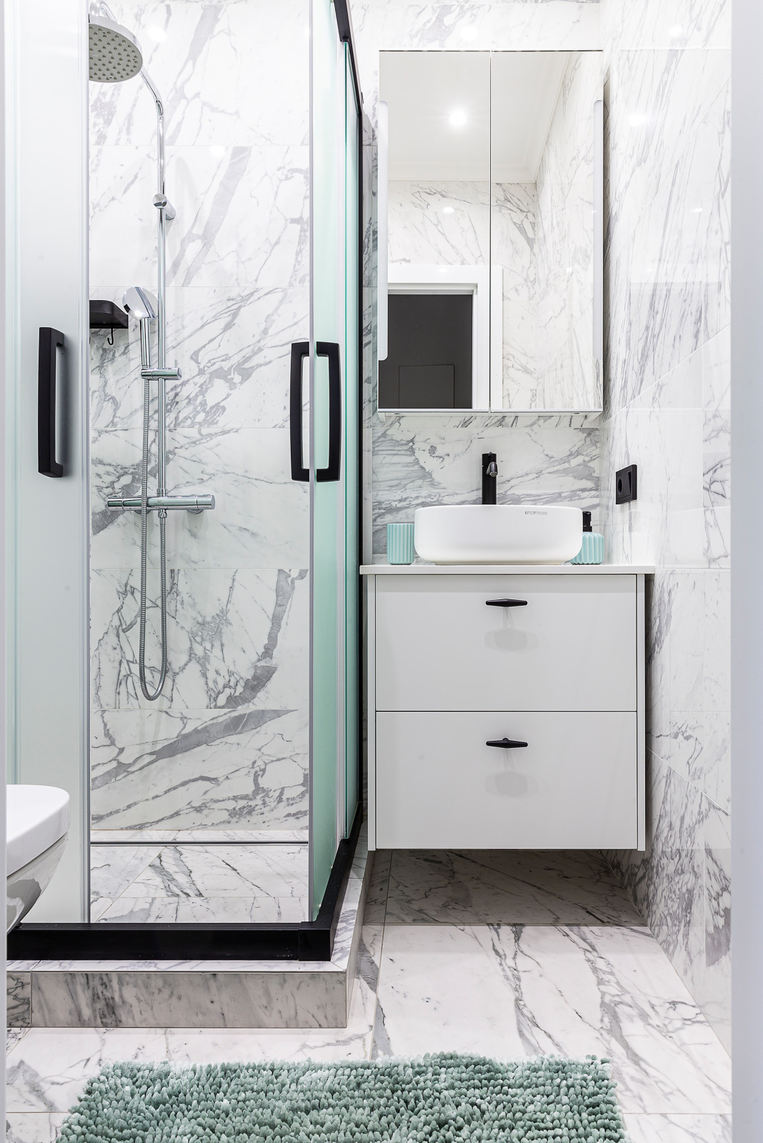 В сиреневых тонах (3-х комнатная квартира 66,7 м²)