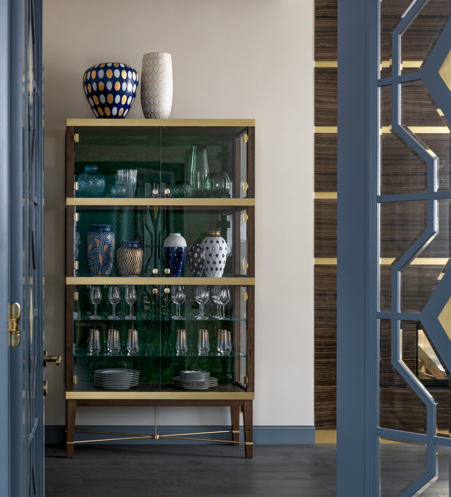 Дом для большой семьи, Графские пруды