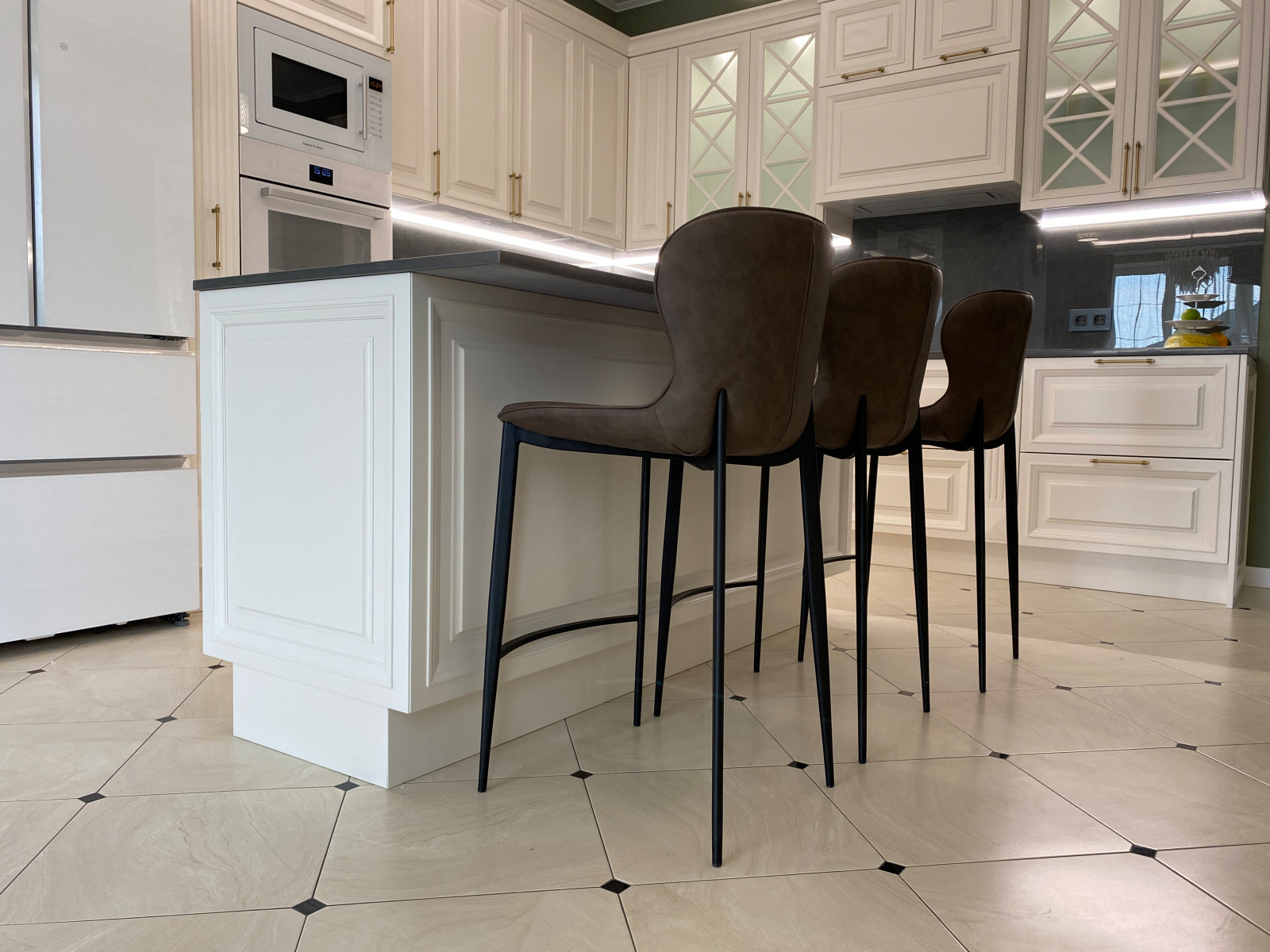 Кухня Беверли. КП Дубрава.