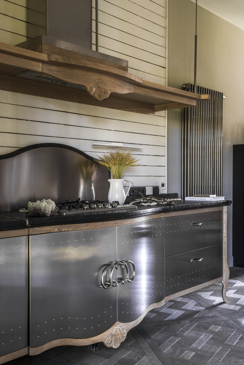 Брутальный загородный дом. Дизайнер: Светлана Дикушина