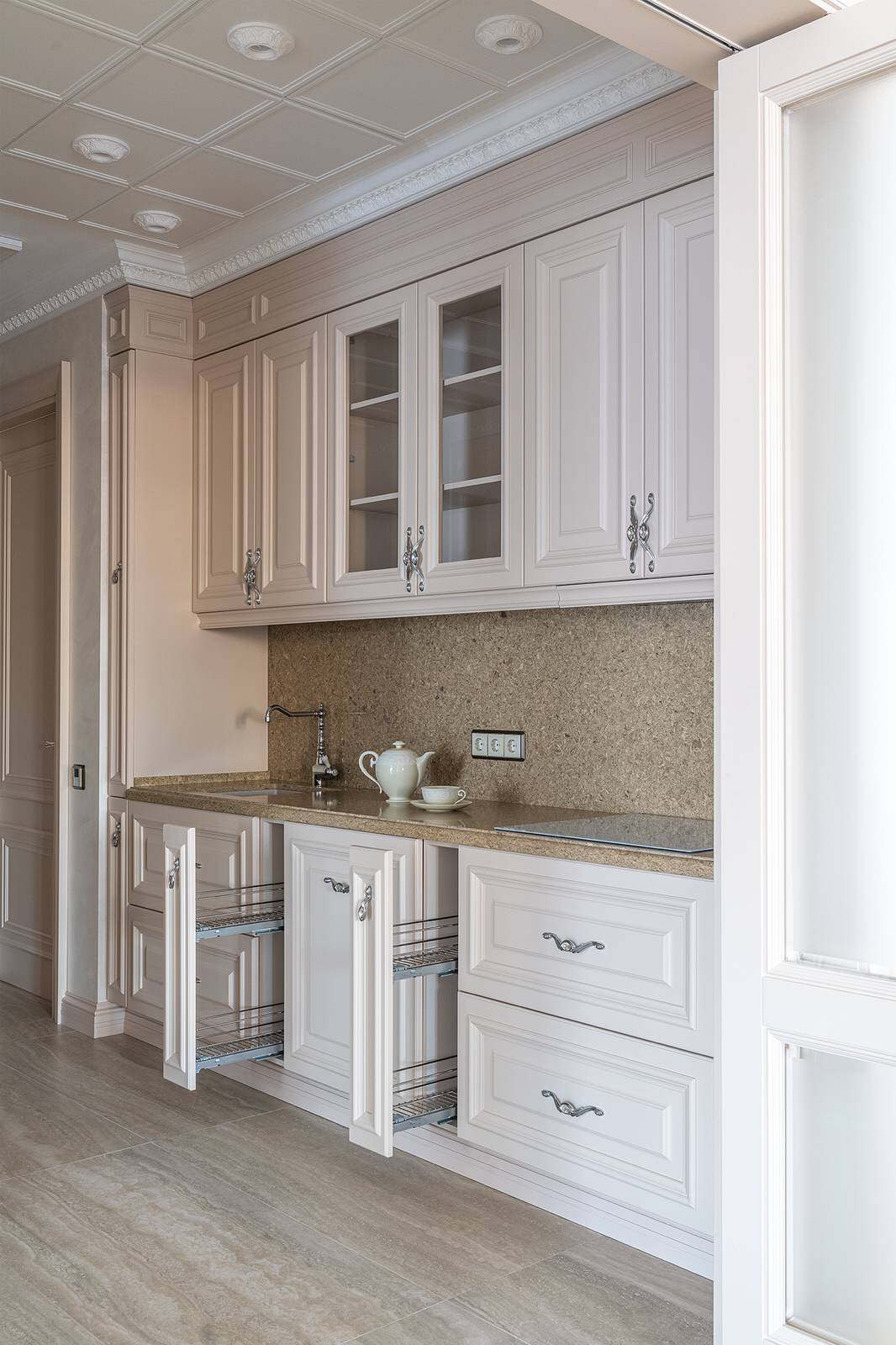 Мебель на заказ для светлой квартиры