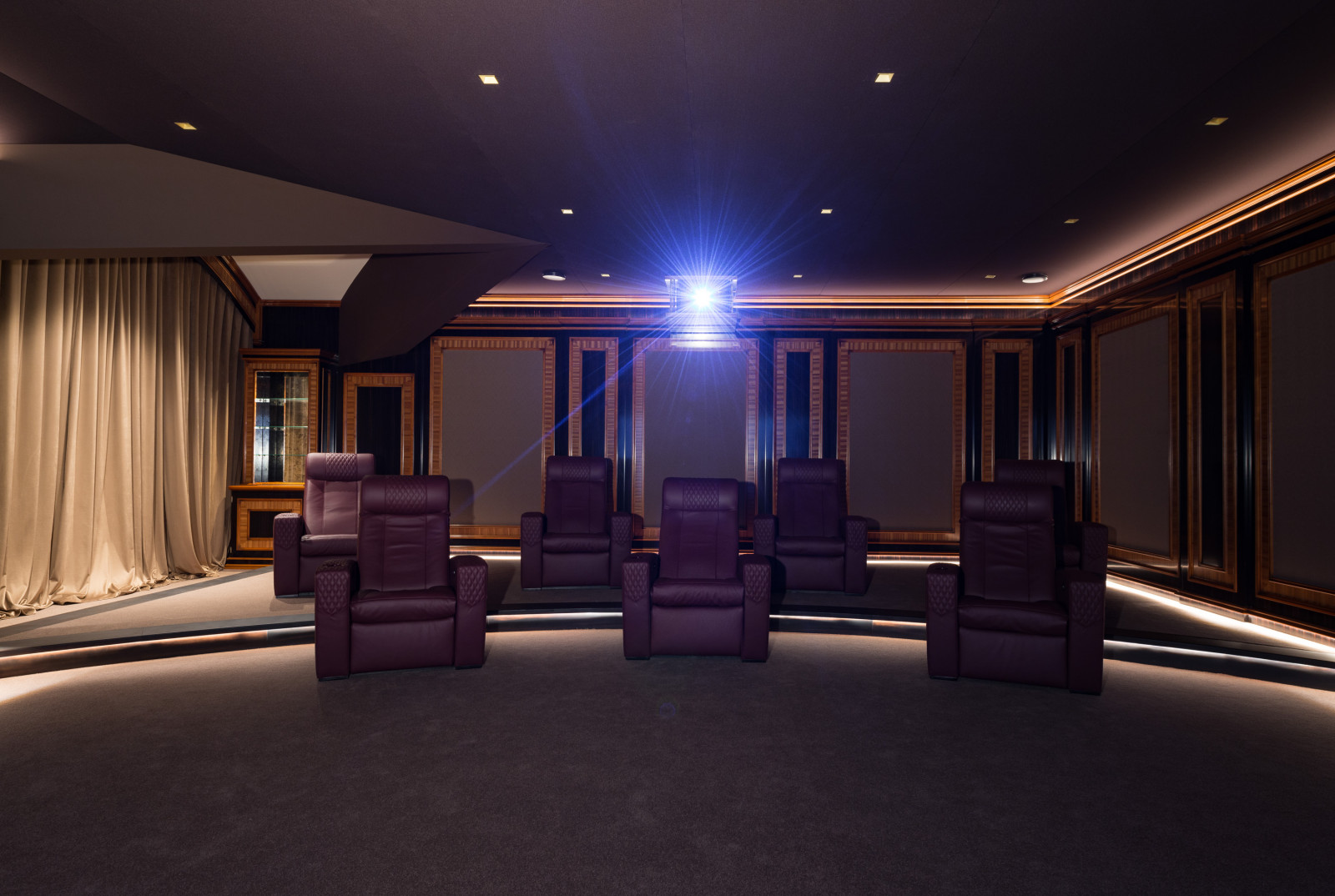 Домашний кинотеатр