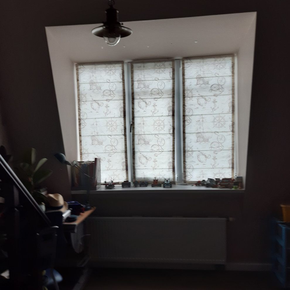 Обложка проекта: Римские шторы и подушк  в комнату подростка