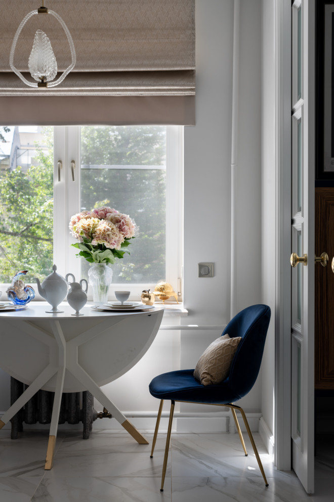 In the spirit of retro / В духе ретро - квартира с видом на Патриарший пруд