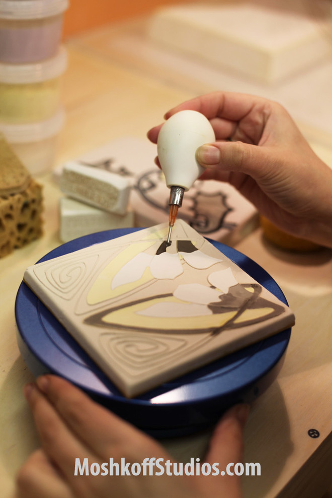 процесс изготовления плитки ручной работы