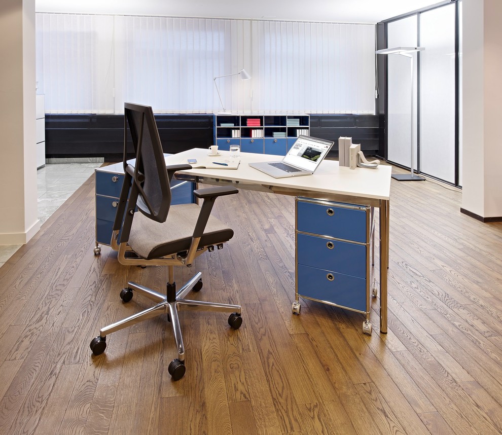 Кресла компьютерные  дизайнерские эргономичные ортопедические для работы.