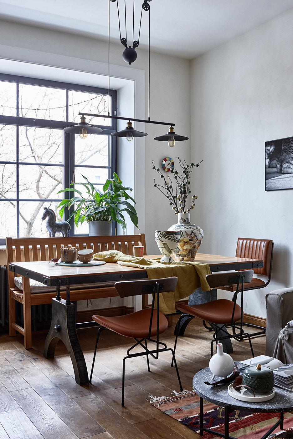 Квартира в Москве в стиле "Брутальный сканди"