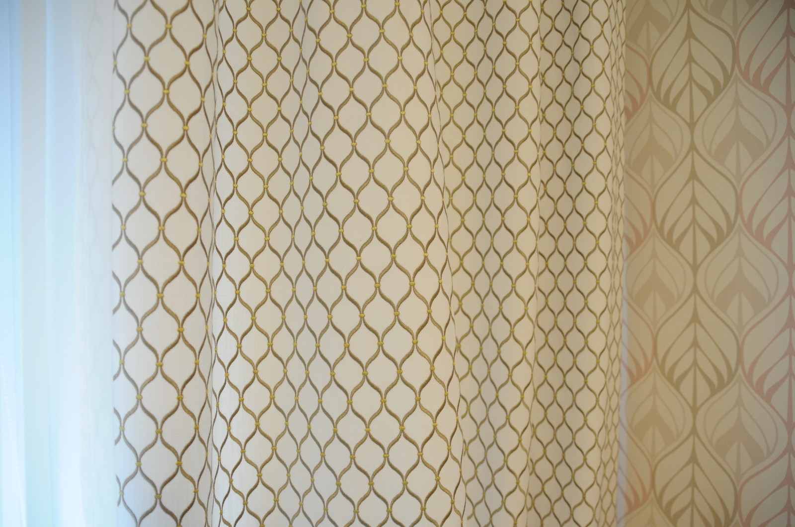 Обложка проекта: Шторы для новоселов