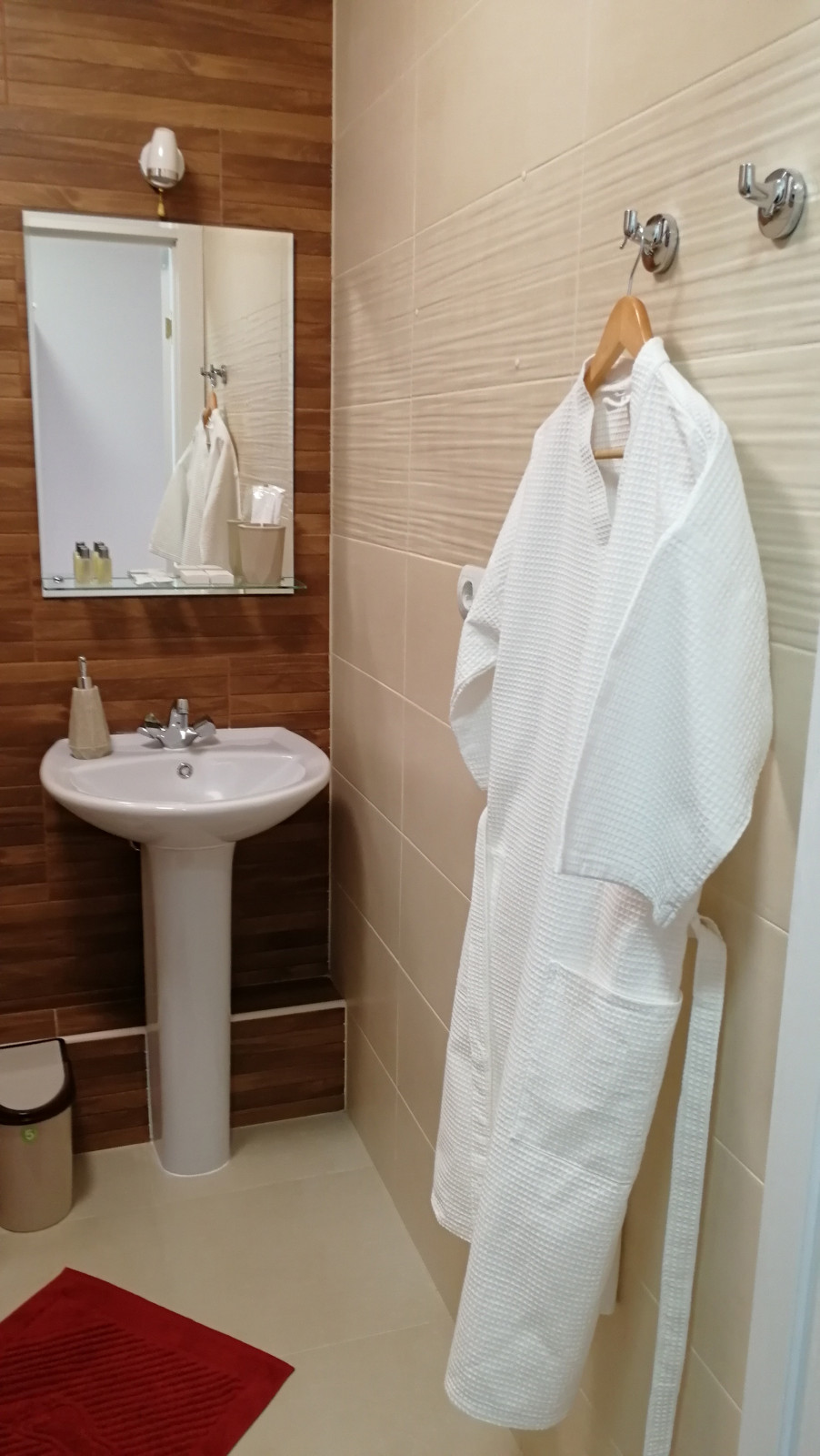 Апартаменты «Wood&Gold»