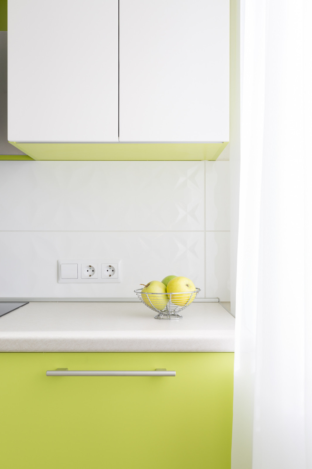 Кухня цвета зеленого яблока