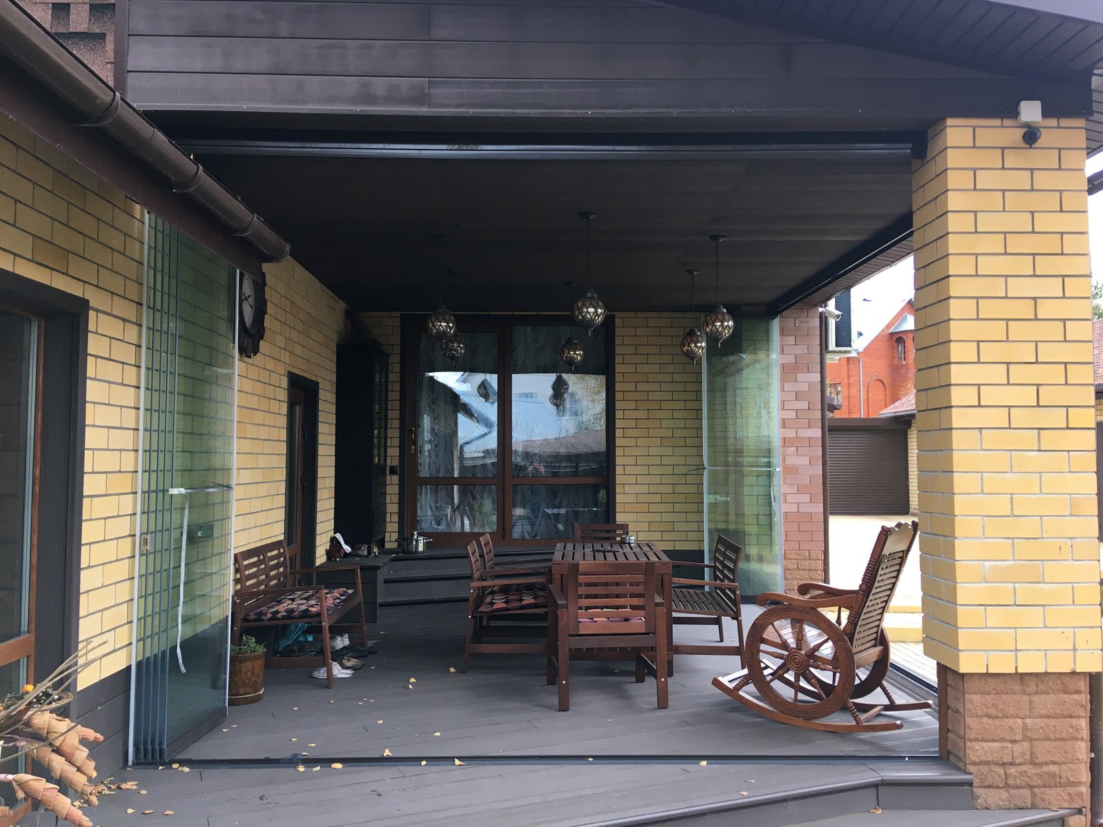 Веранда с панорамным остеклением