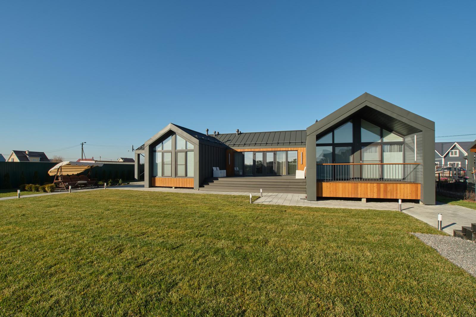 Загородный одноэтажный жилой дом