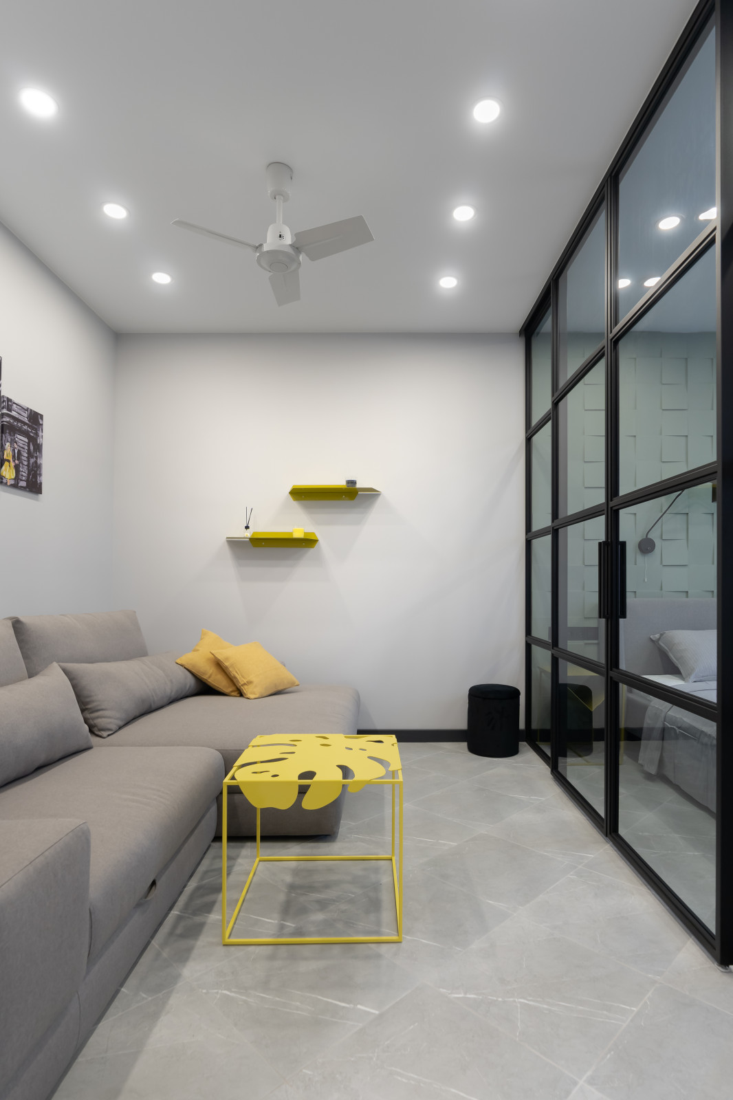 Квартира в цветах Pantone 2021