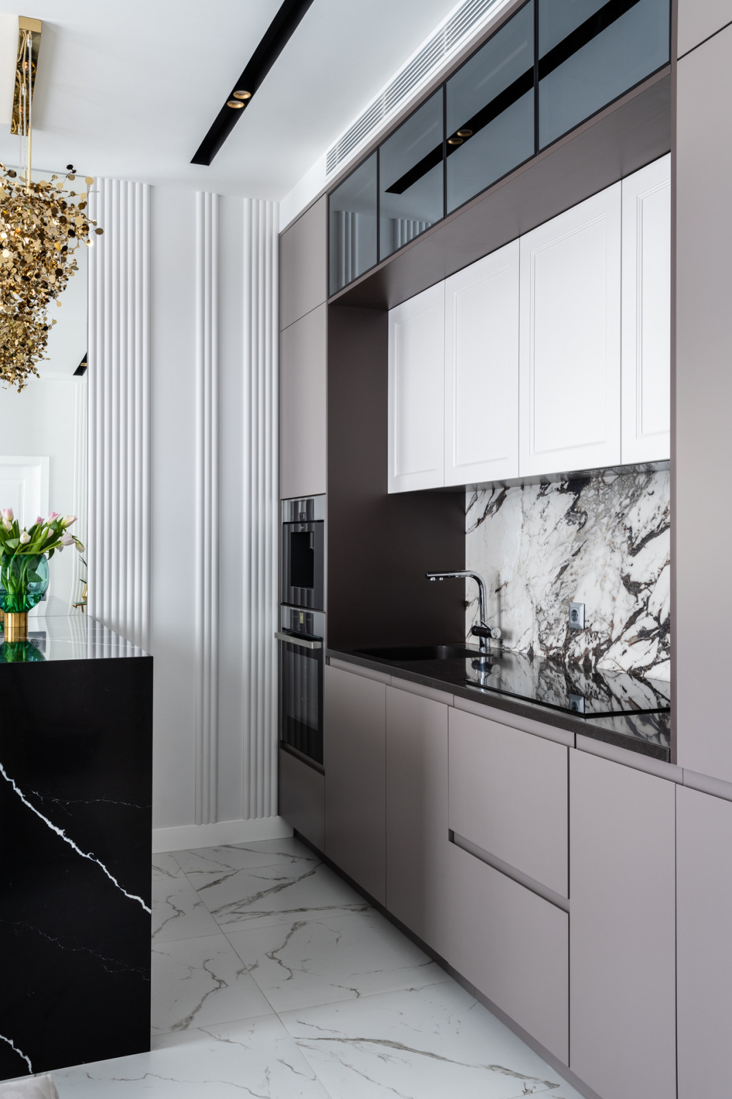 Обложка альбома: дизайнеры