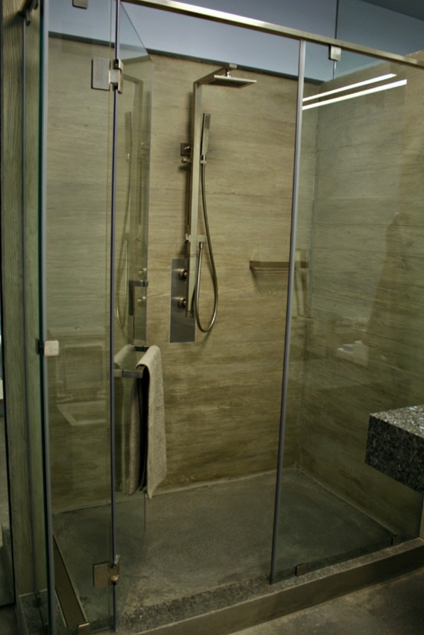 Houzz Армения: Квартира в Ереване с бетоном, ониксом и змеем-вишапом