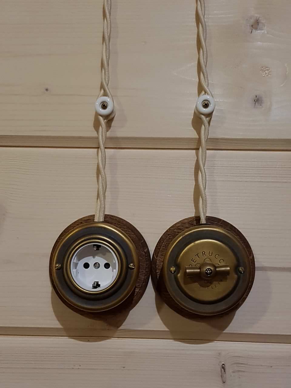 Обложка проекта: Интерьер деревянного дома