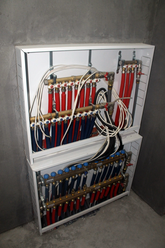 Дом из кирпича в "Охтинском парке"