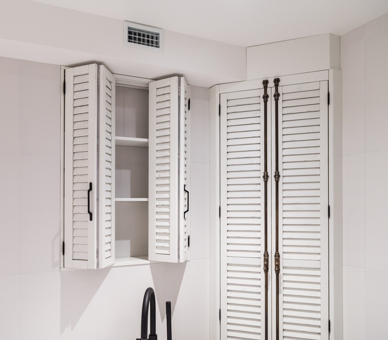 Обложка проекта: Мебель для ванной комнаты