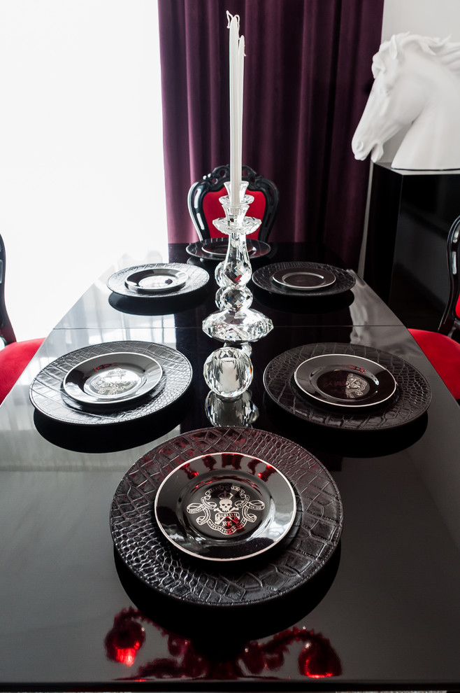 Дом с лошадиным бюстом