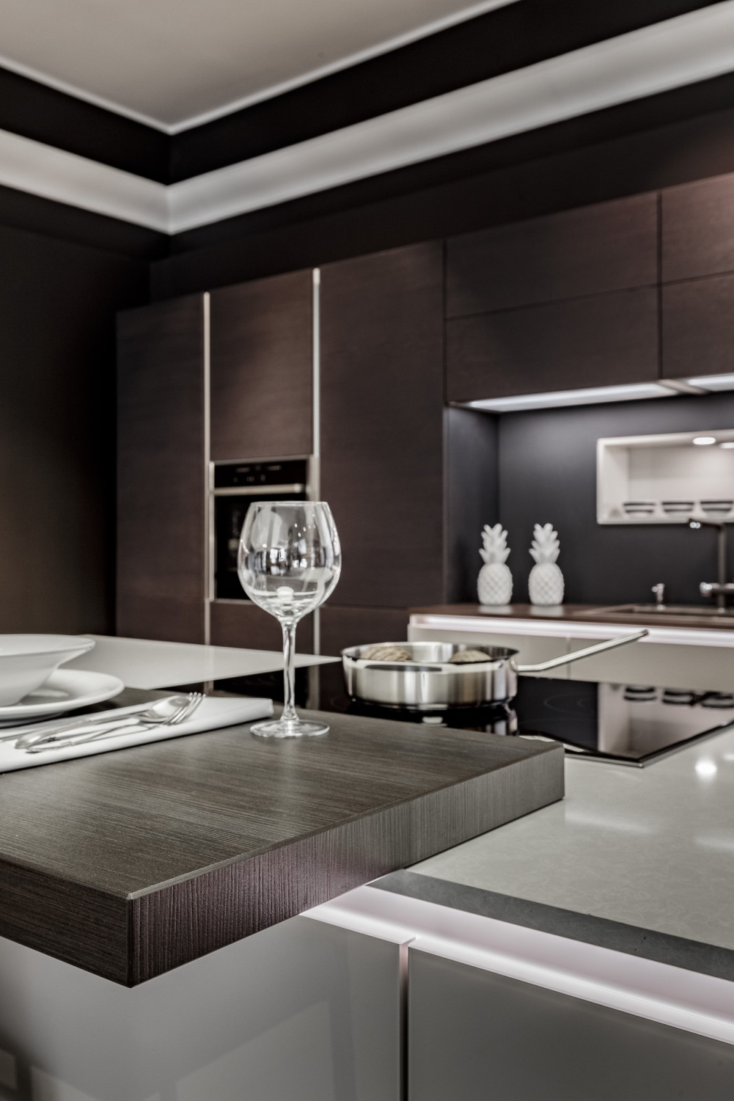 Один из реализованных нами проектов - кухня Nolte Glass Tec Plus | Nature | Napp