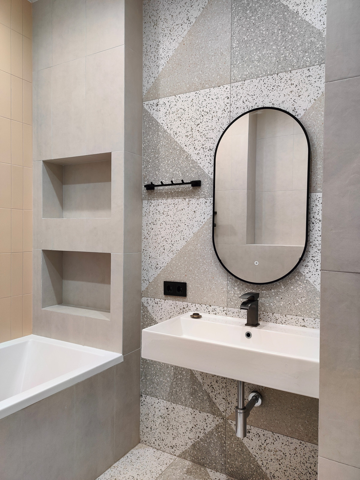 Маленькая, но яркая квартира студия