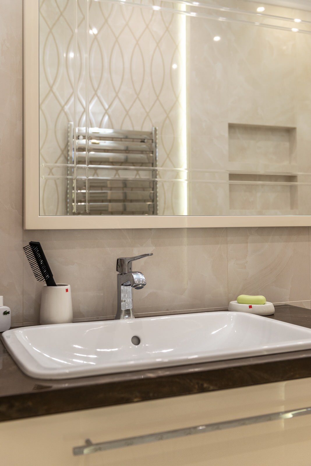 Дом с бассейном