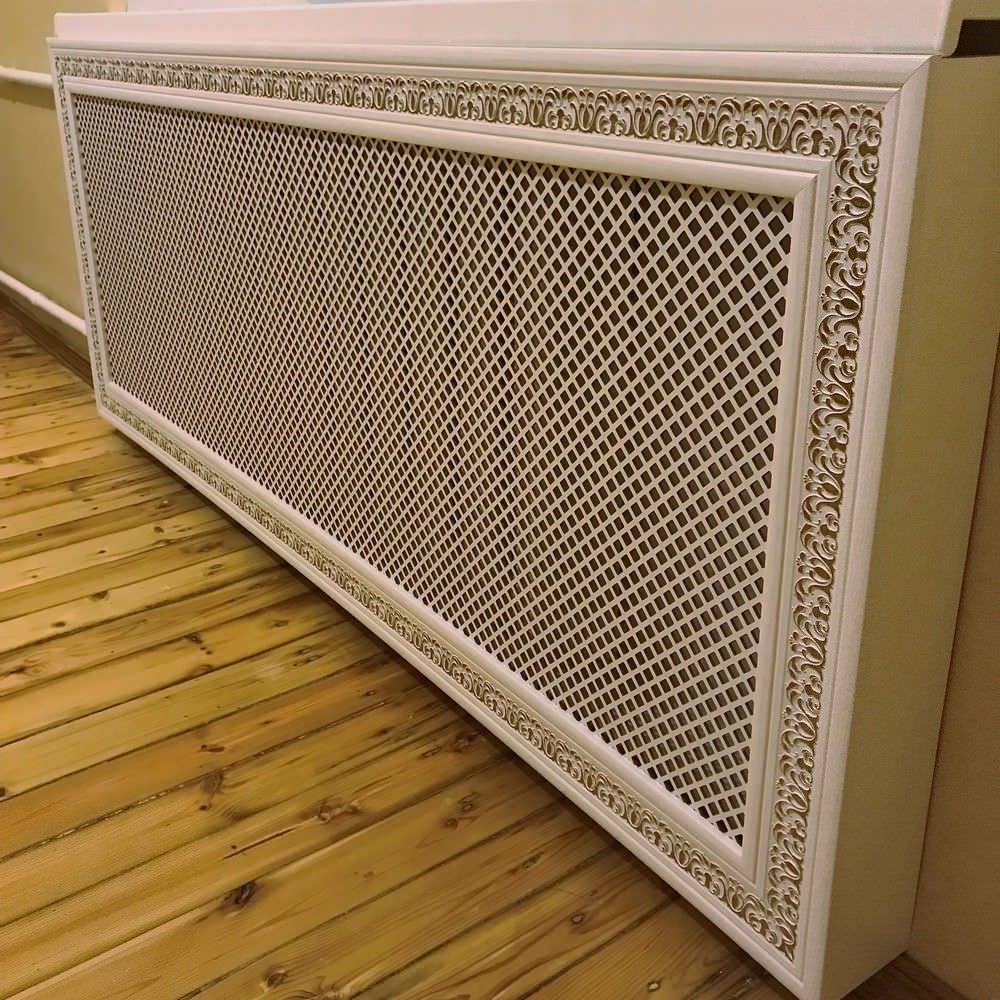 Обложка проекта: Экран-короб на батарею из багета, золото