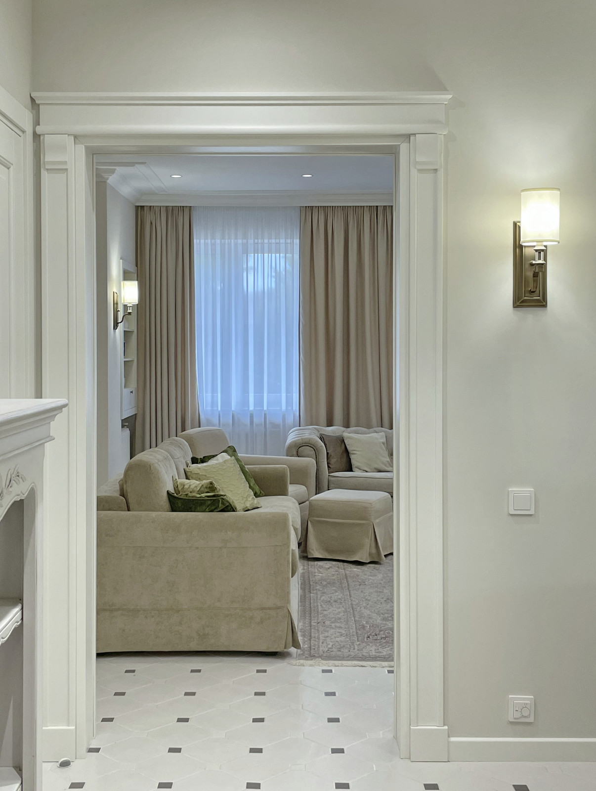 Колониальный фасон